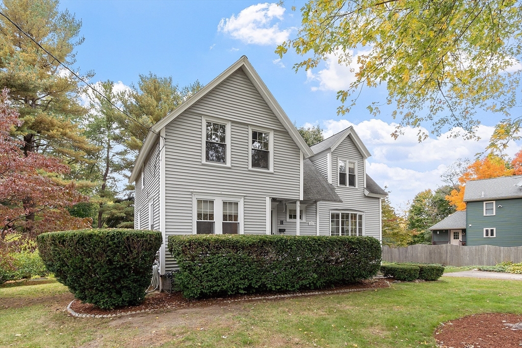 11 Lane Avenue