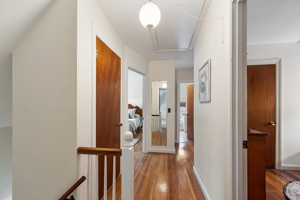 11 Lane Avenue