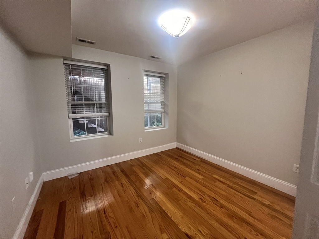 1422 Columbia Rd # 1