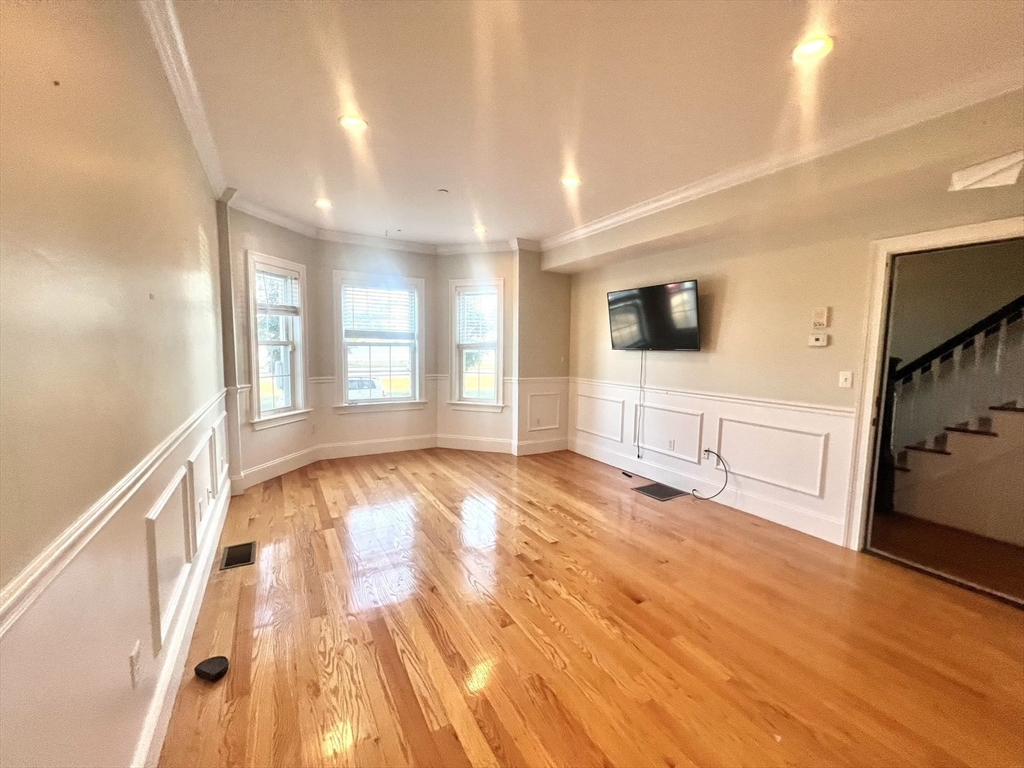1422 Columbia Rd # 1