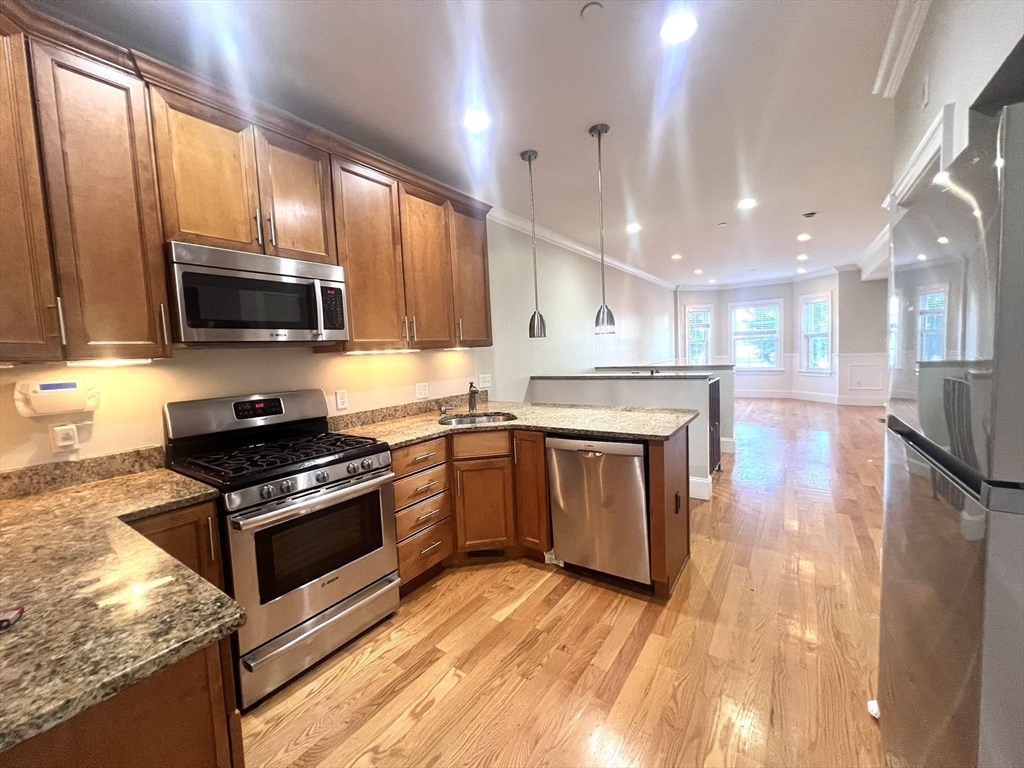 1422 Columbia Rd # 1