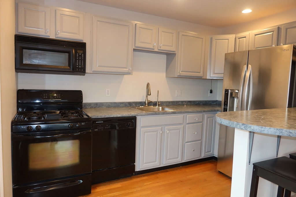 505 E 5th St # 3