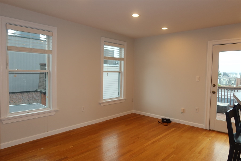 505 E 5th St # 3