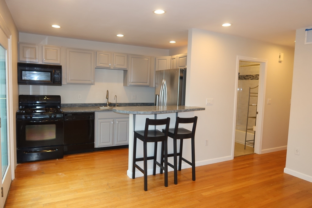 505 E 5th St # 3