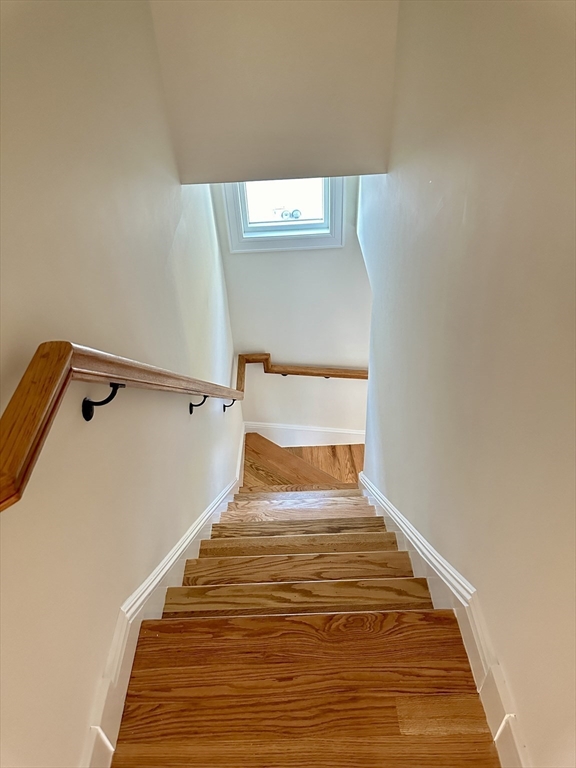 173 Safford St # 2