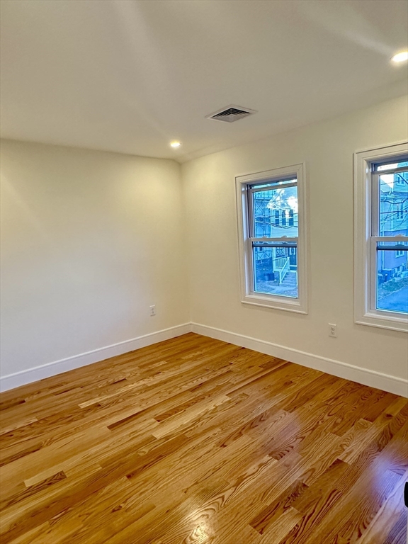 173 Safford St # 2