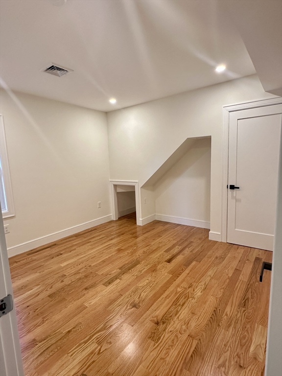 173 Safford St # 2
