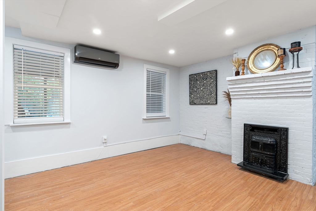 155 Dorchester St # 1