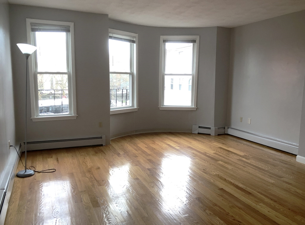 122 London Street # 3