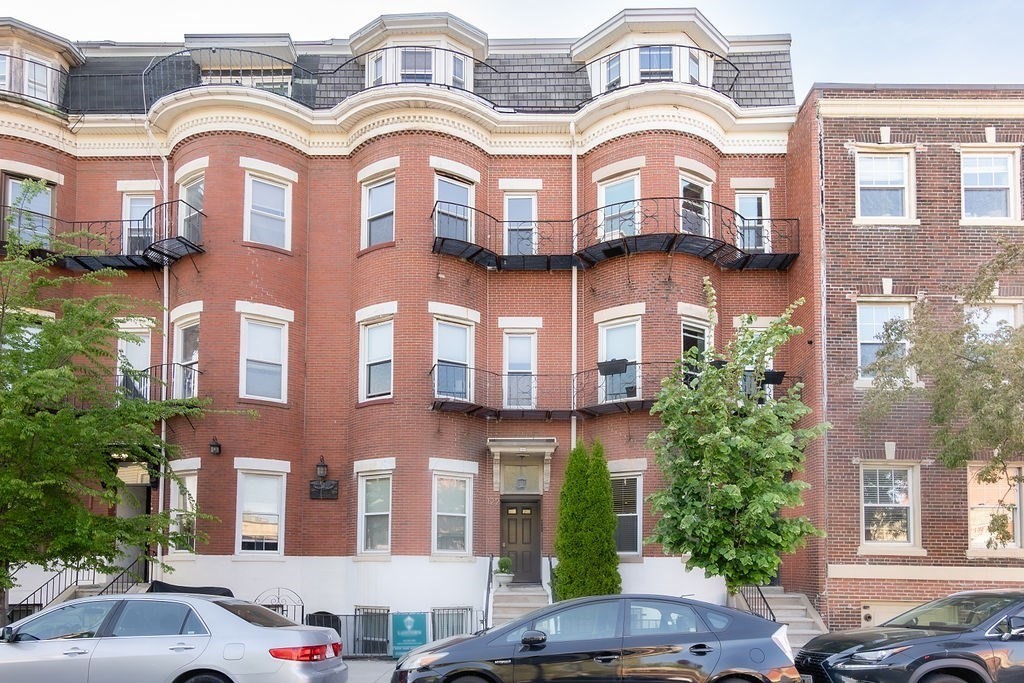122 London Street # 3