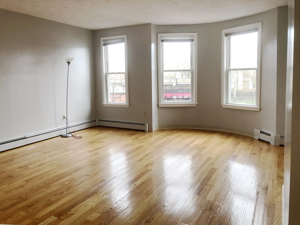 122 London Street # 3