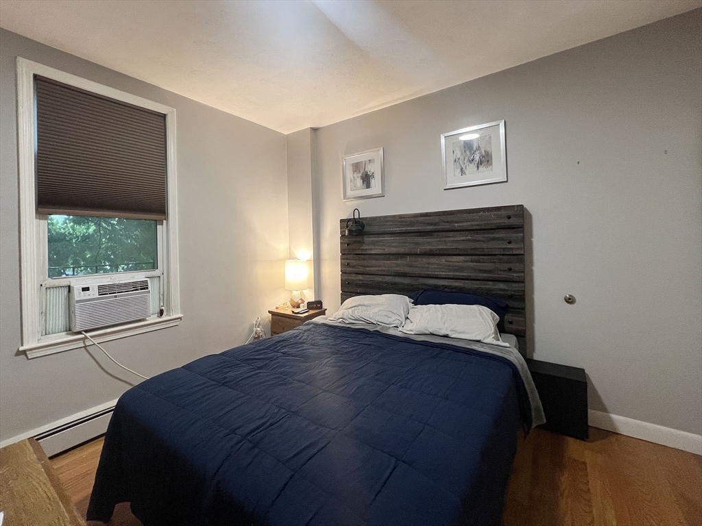122 London Street # 3