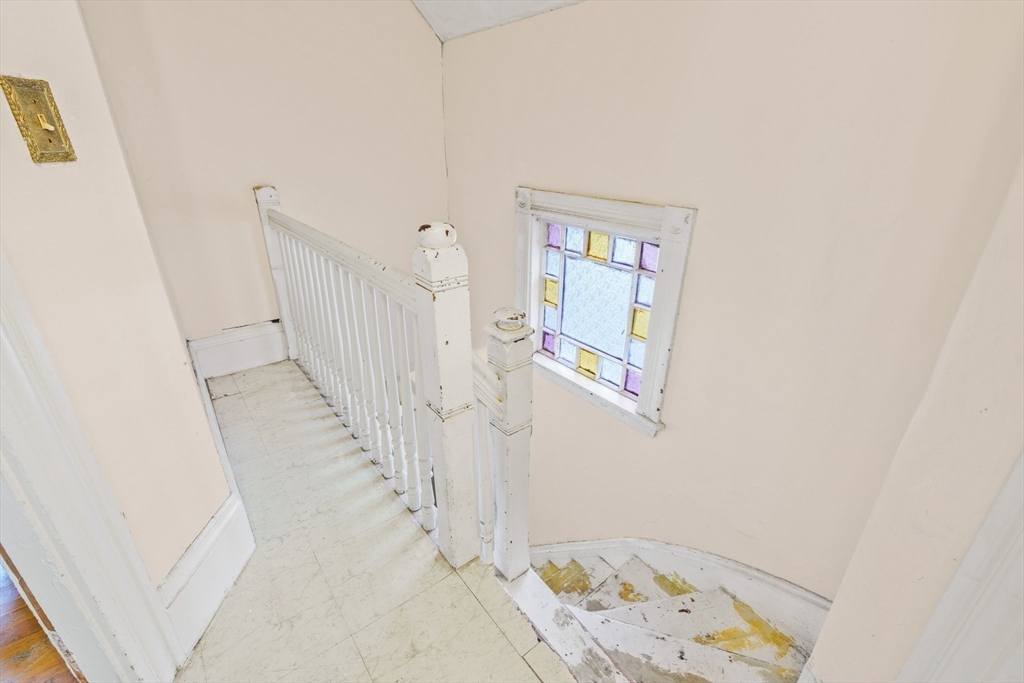 30 Waverly Avenue