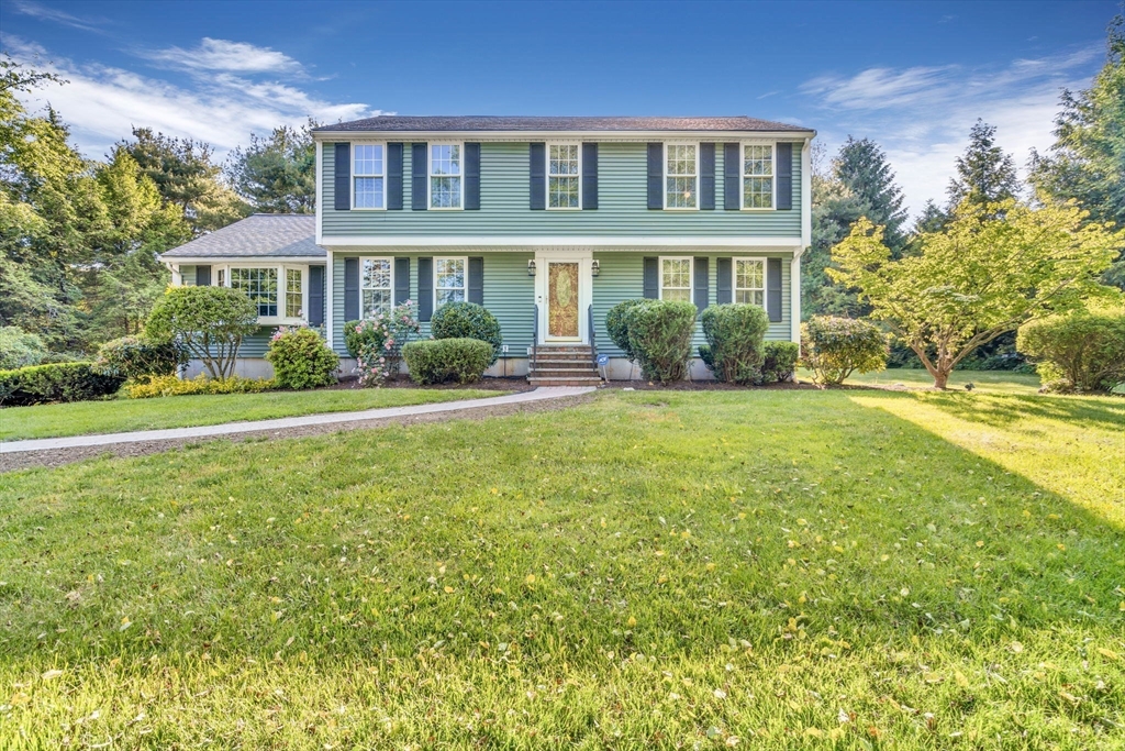 89 Robert Rd