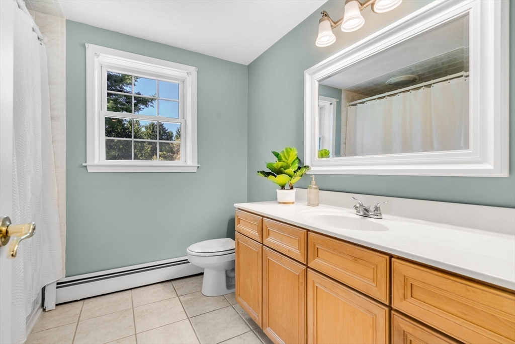 89 Robert Rd