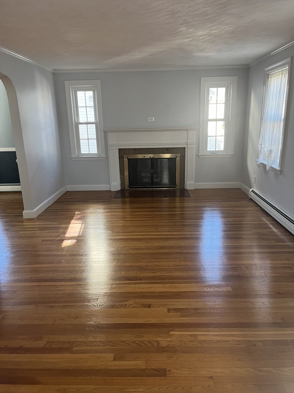 7 Newbury Ave