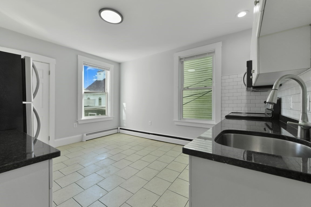 34-36 Boston St Unit: 1