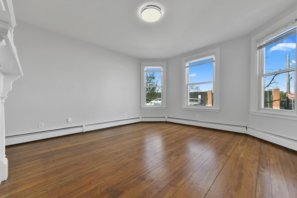 34-36 Boston St Unit: 1
