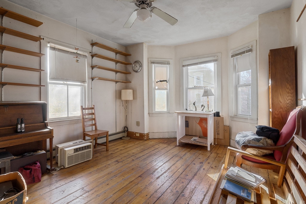 26 Jay St