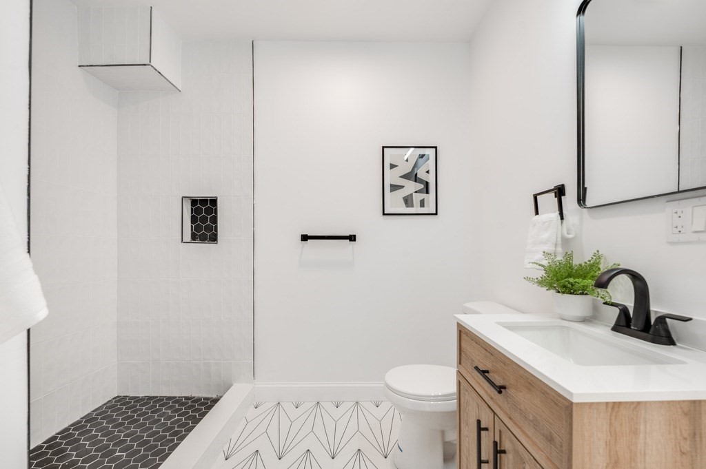 121 Florence Street # 2