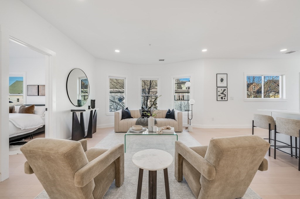 121 Florence Street # 2