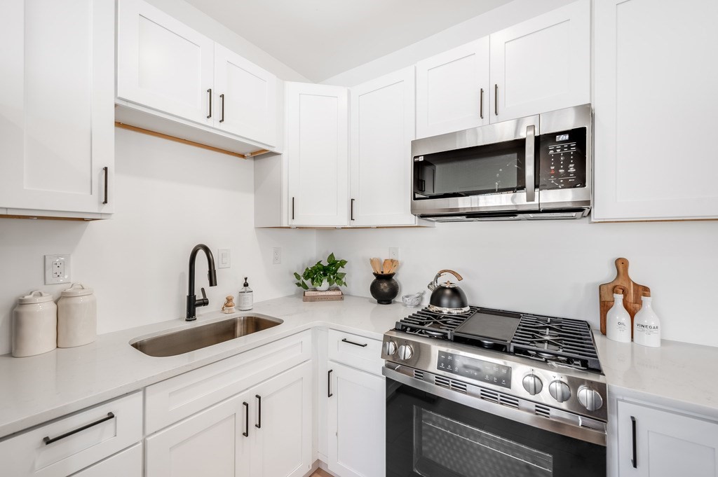121 Florence Street # 2