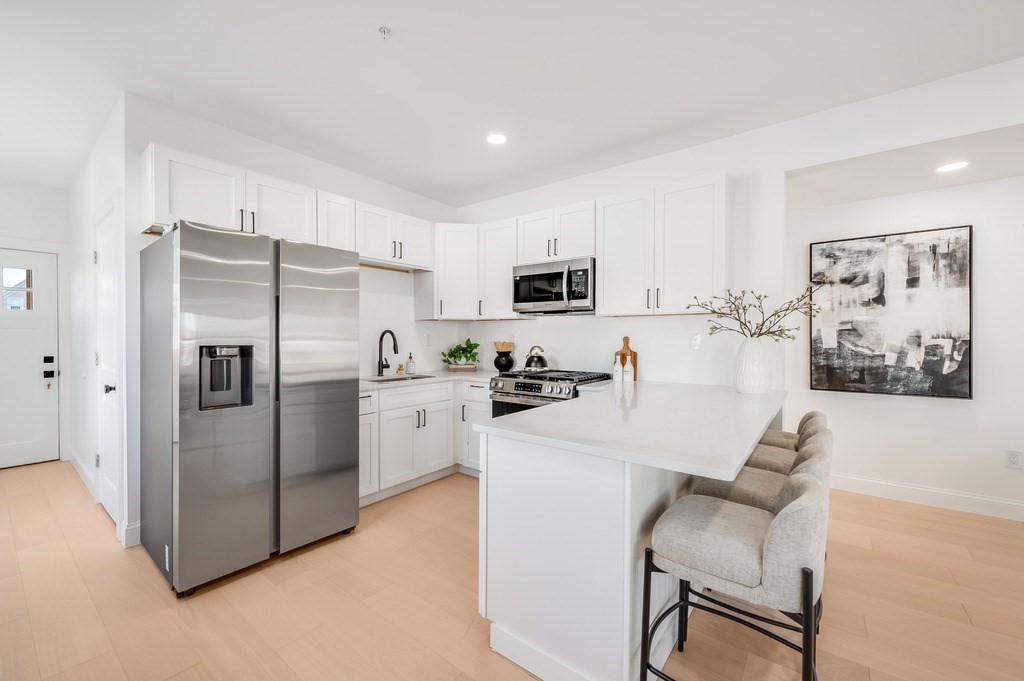 121 Florence Street # 2