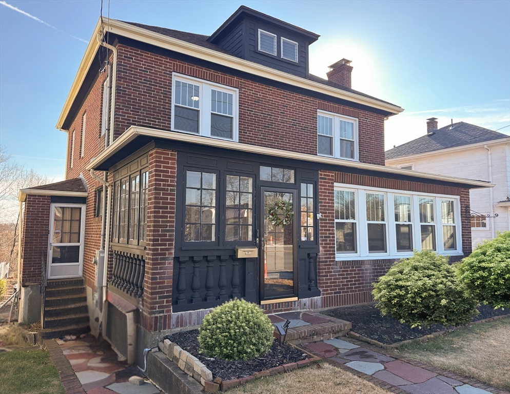 195 Sea St