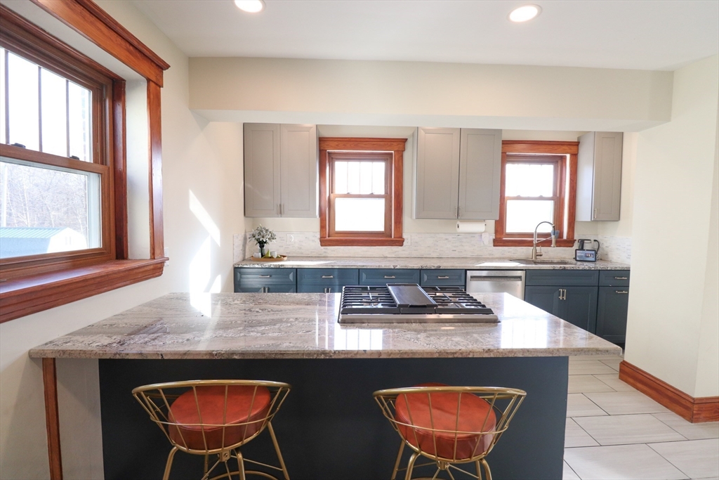 195 Sea St