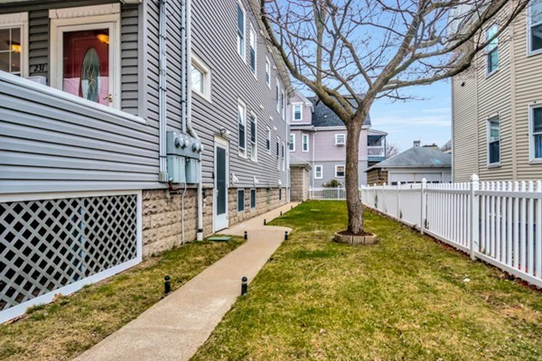231 Spring St # 1
