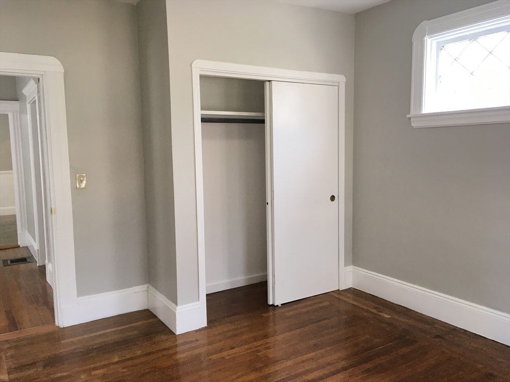 29 Essex St # 2
