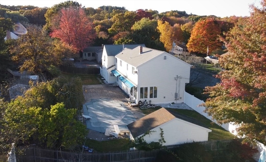 8 Seneca St