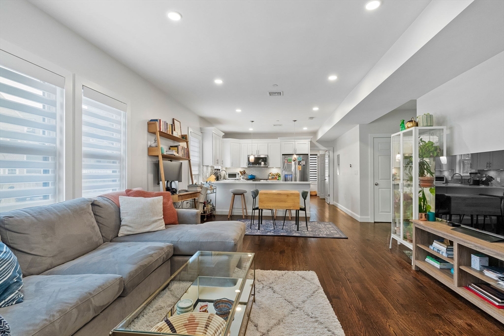 97 Green St # 1
