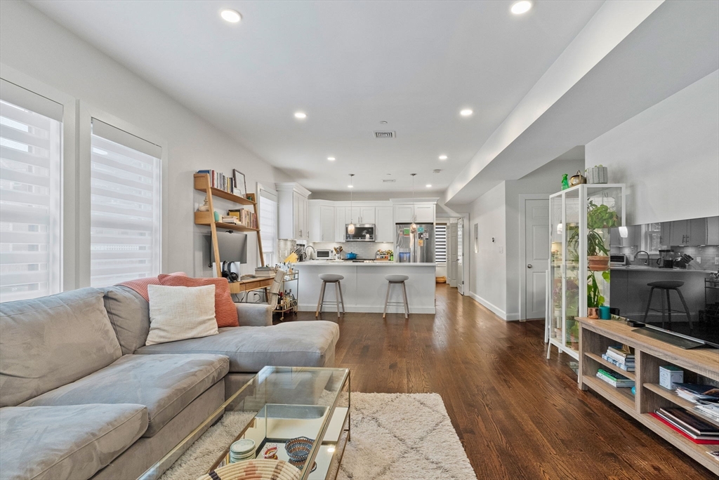 97 Green St # 1