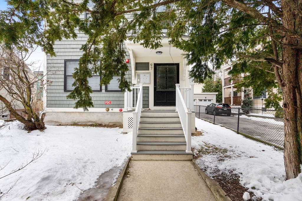 97 Green St # 1