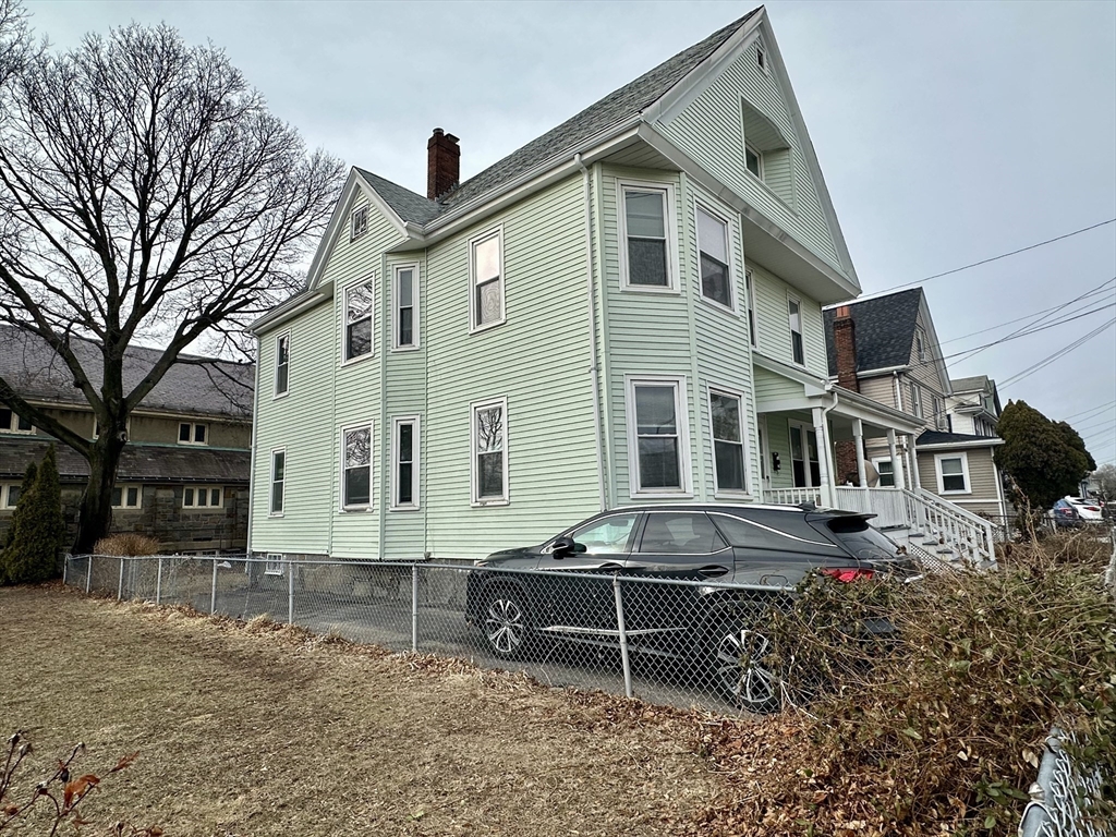 152 Beach St # 2