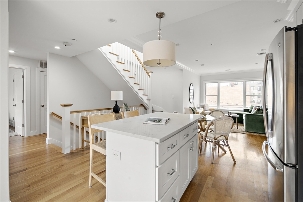 37 Lamson St # 3, Boston Unit: 3