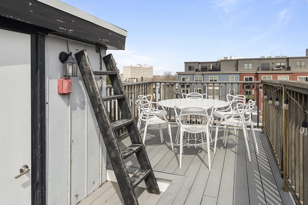 37 Lamson St # 3, Boston Unit: 3