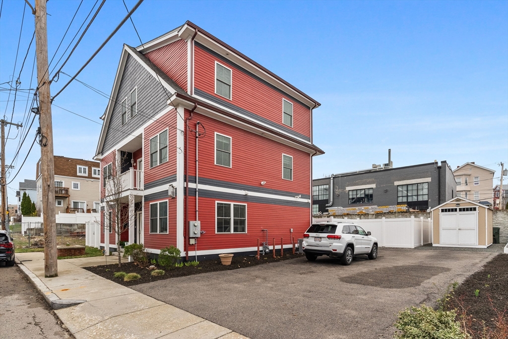 51 Robey St # 51