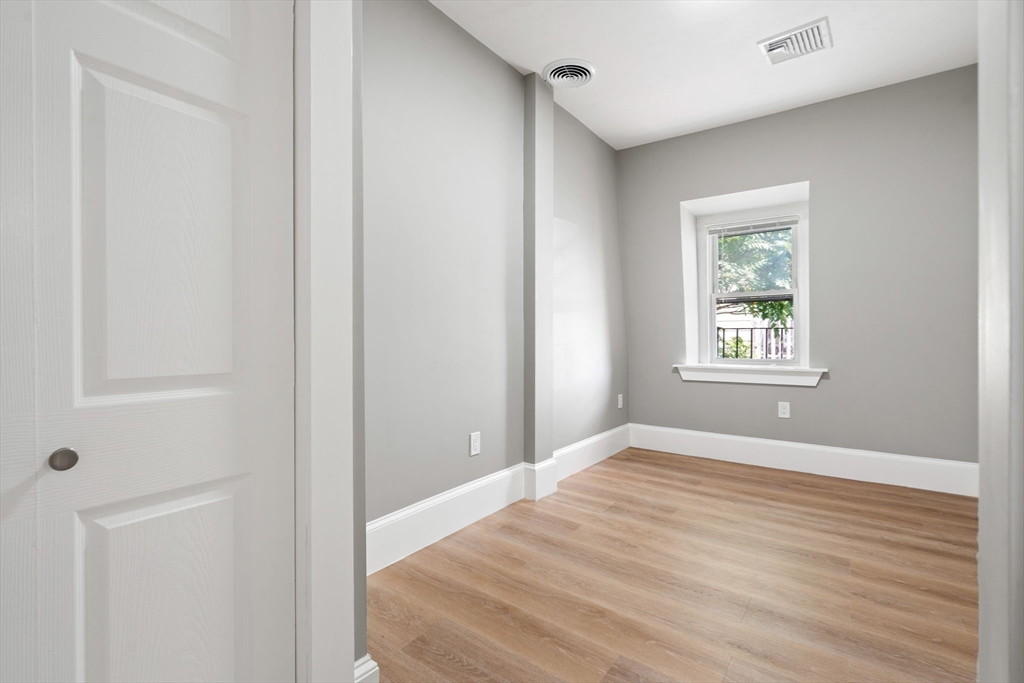 2 Viking Street # 2