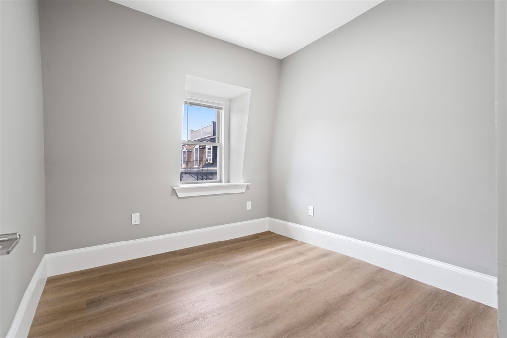 2 Viking Street # 2