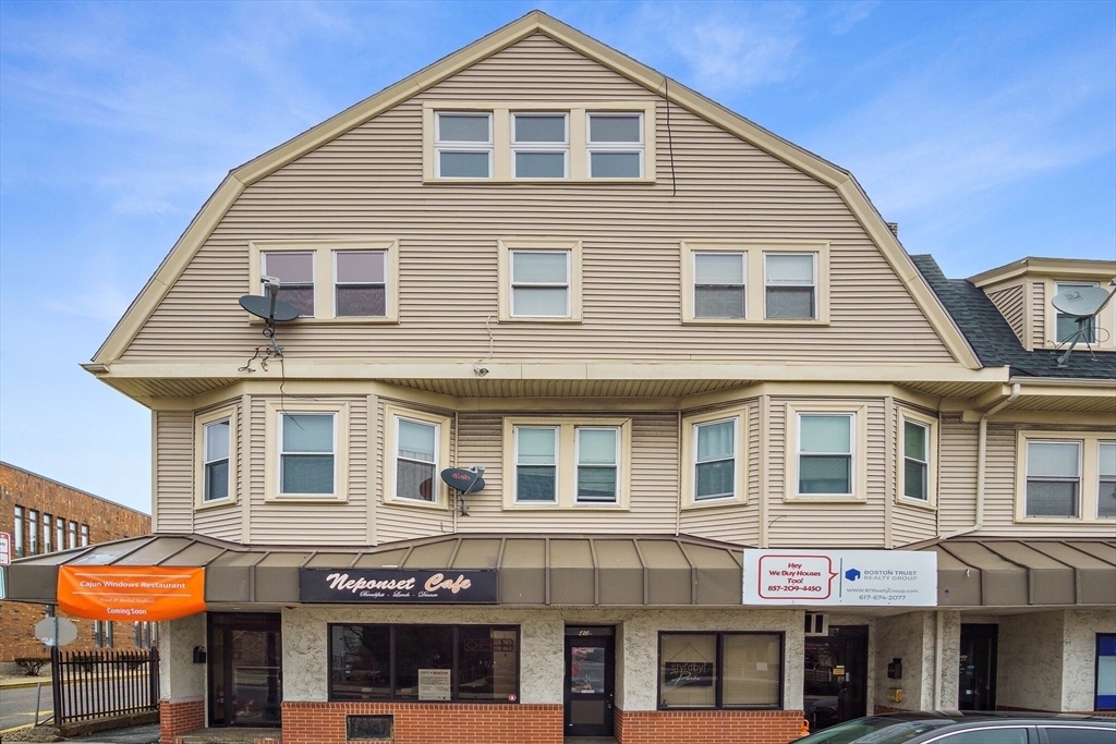 402 Neponset # 3L