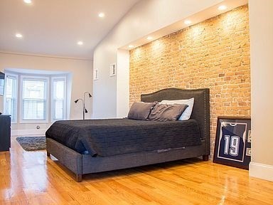 43 Old Harbor St Unit: SF
