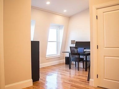 43 Old Harbor St Unit: SF
