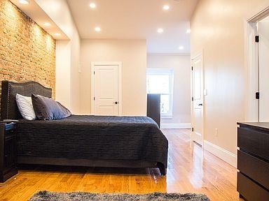 43 Old Harbor St Unit: SF