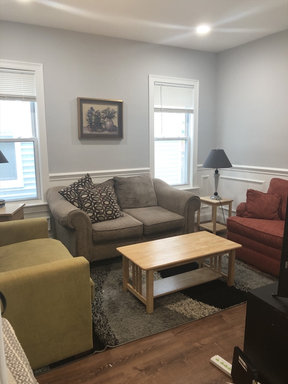 38 Crescent Ave # 1
