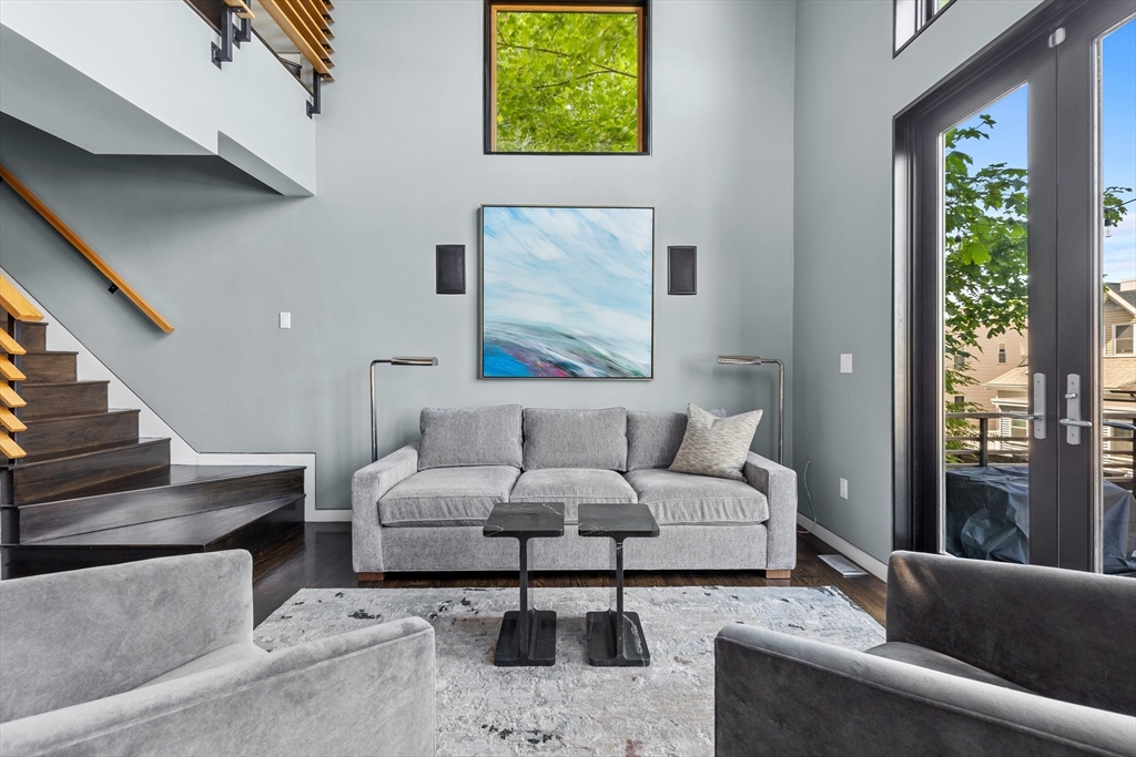 62 Grampian Way Unit: Furnished