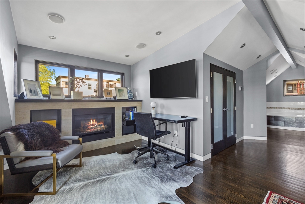 62 Grampian Way Unit: Furnished