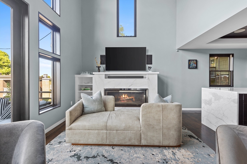 62 Grampian Way Unit: Furnished