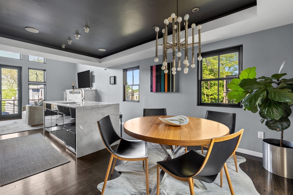 62 Grampian Way Unit: Furnished